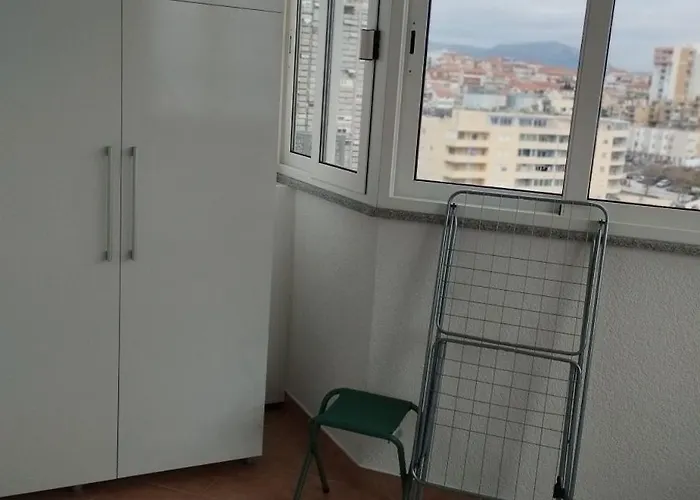 Апартаменти Azure View *