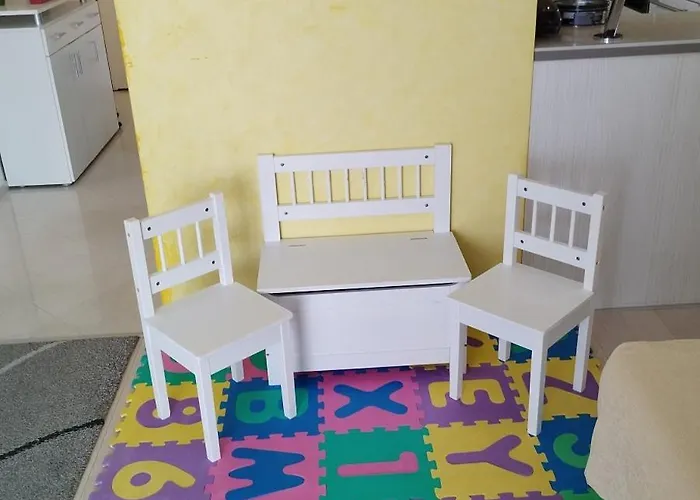 Апартаменти Azure View *