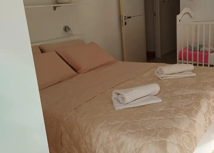 Апартаменти Azure View *